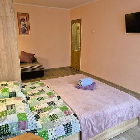 ניקולייב Apartment Home Comfort In Nikolaev מראה חיצוני תמונה